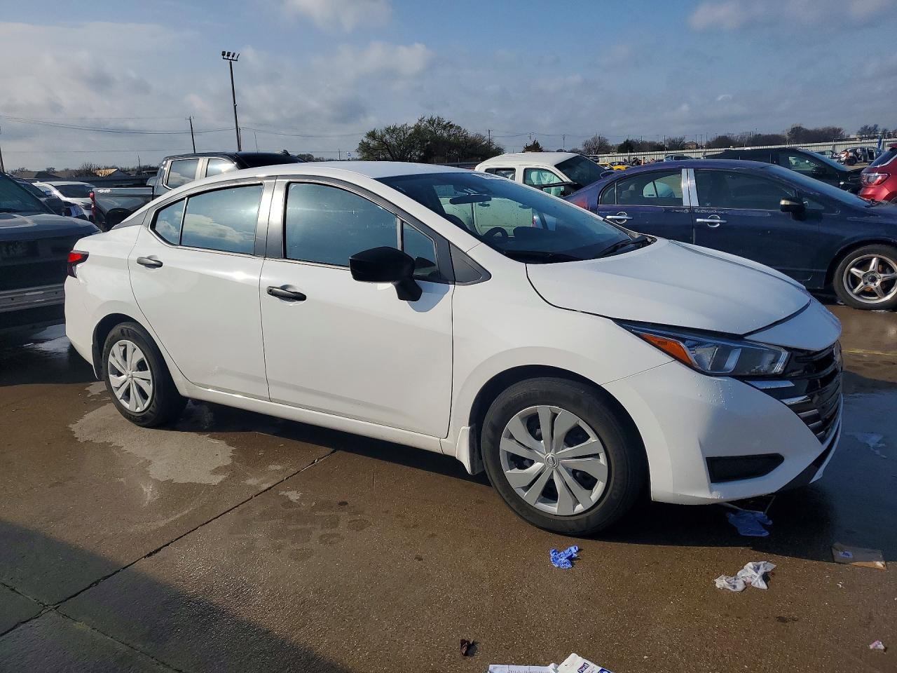 2024 NISSAN VERSA S photo 7