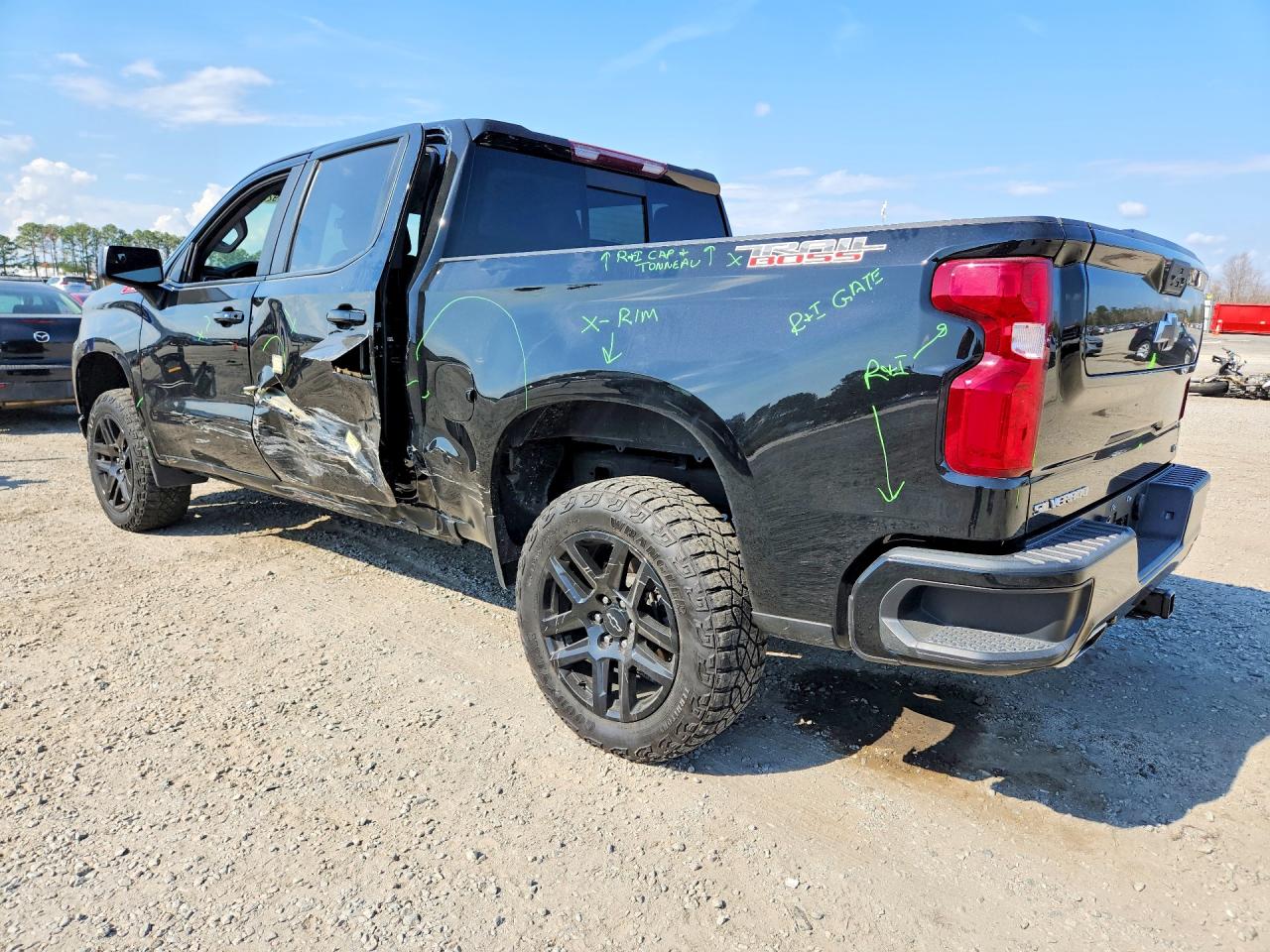 2021 CHEVROLET SILVERADO K1500 LT TRAIL BOSS photo 3