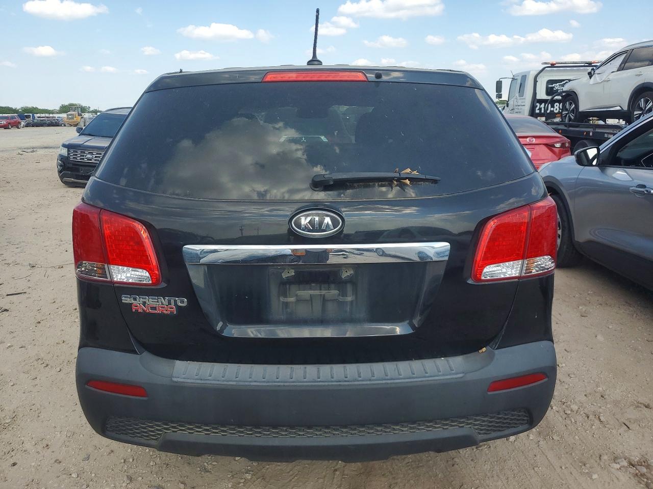 2012 KIA SORENTO LX photo 16