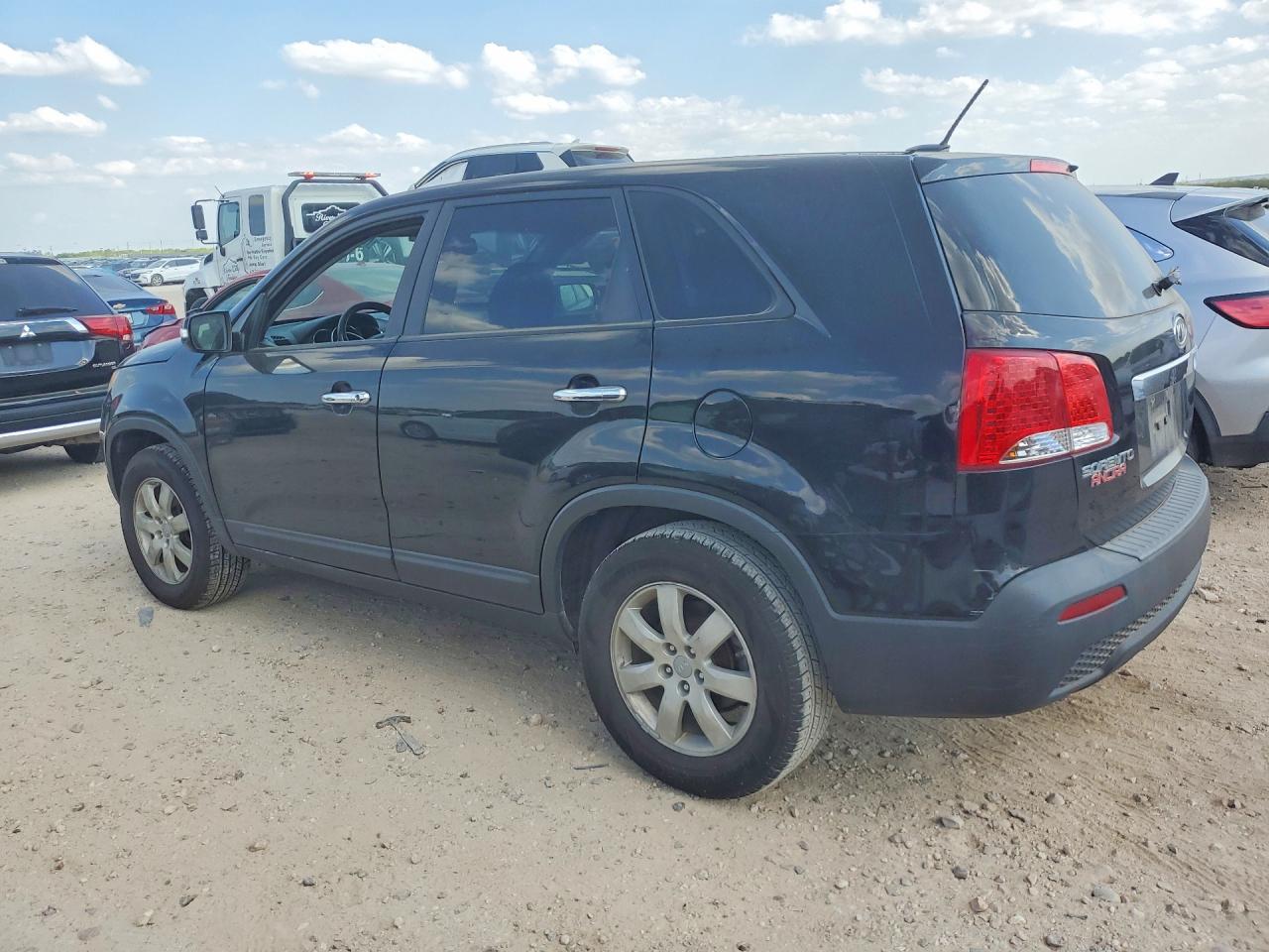 2012 KIA SORENTO LX photo 4