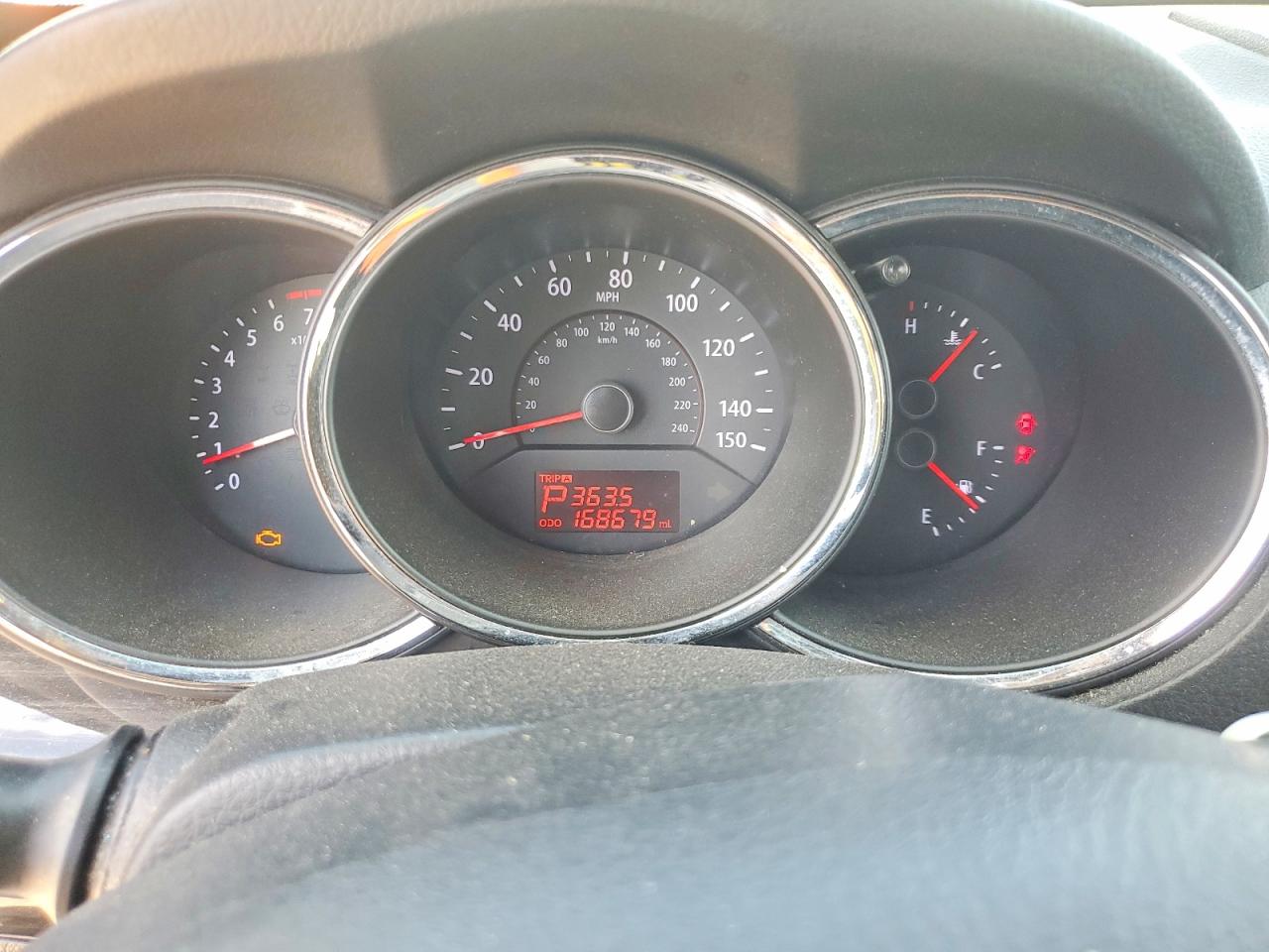 2012 KIA SORENTO LX photo 25