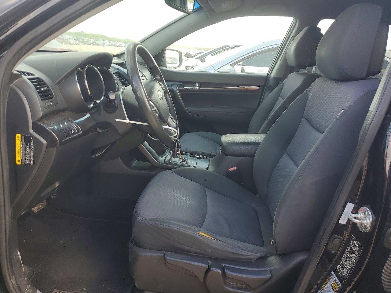 2012 KIA SORENTO LX photo 19