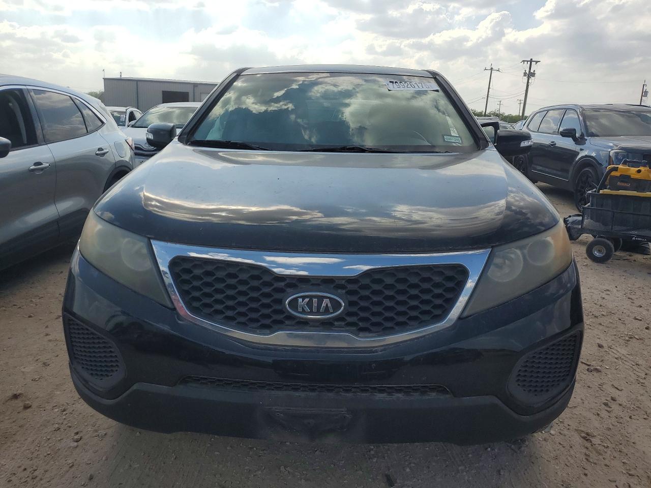 2012 KIA SORENTO LX photo 13