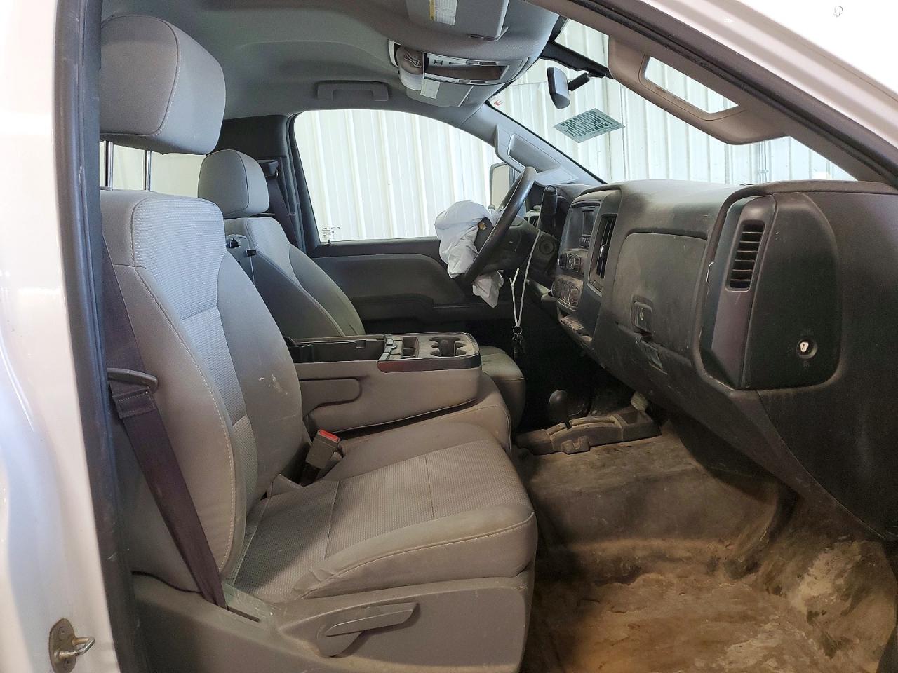 2017 CHEVROLET SILVERADO K3500 photo 28