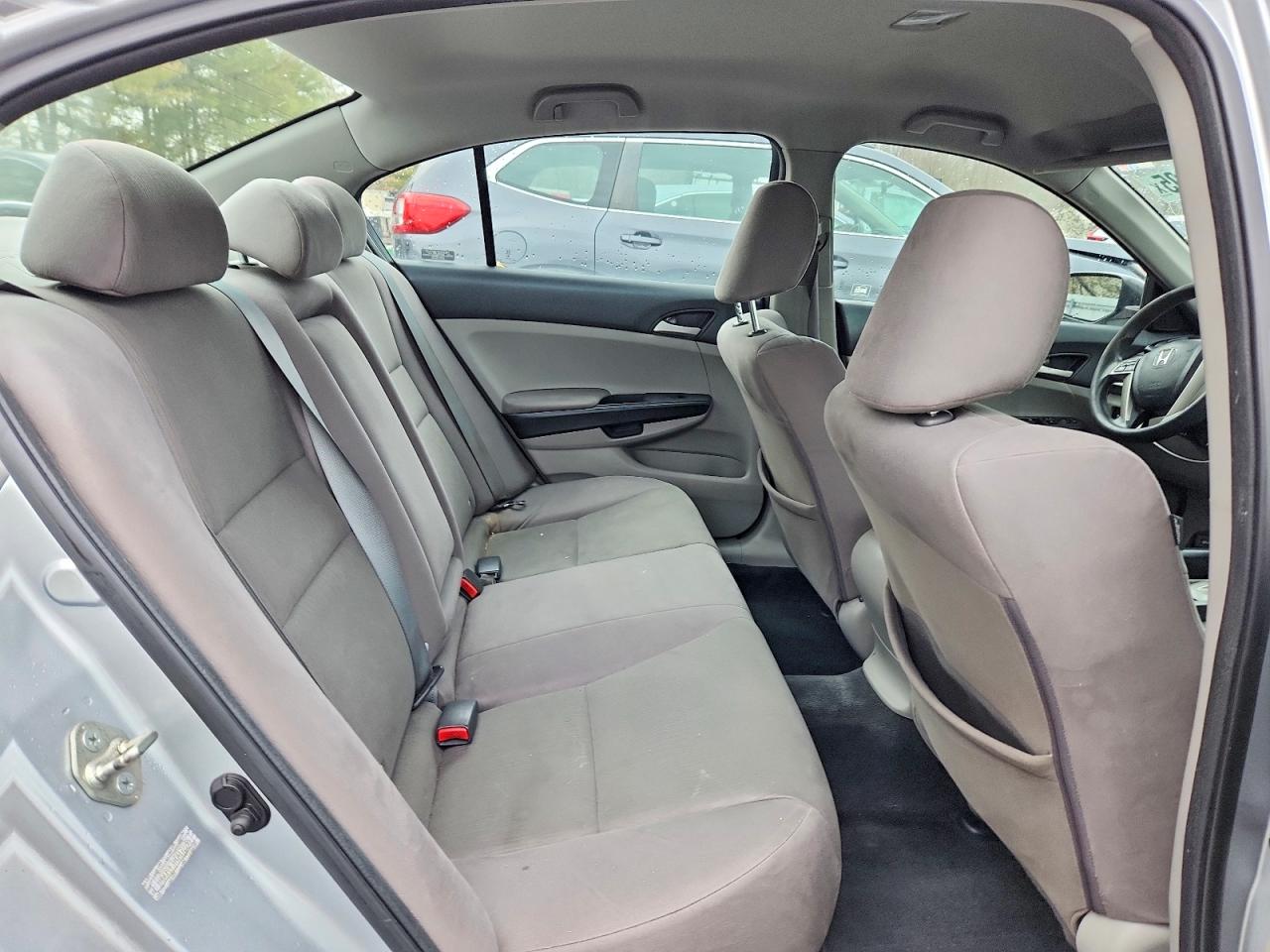 2012 HONDA ACCORD LX photo 10