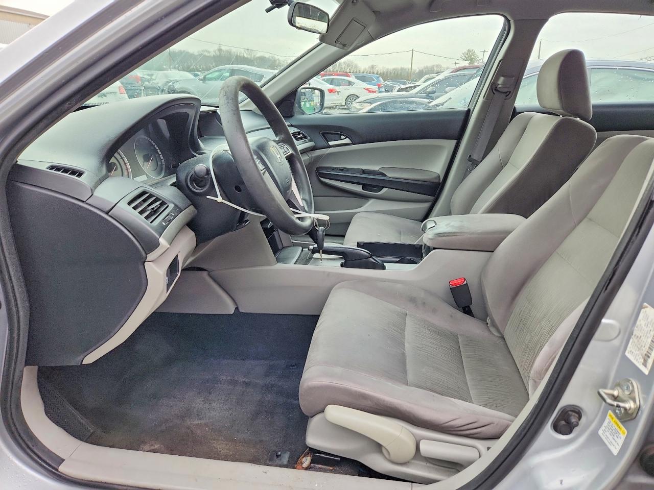 2012 HONDA ACCORD LX photo 7