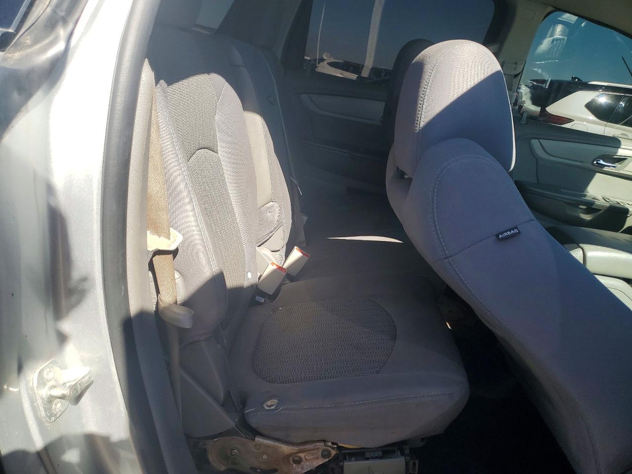 2014 CHEVROLET TRAVERSE LS photo 21