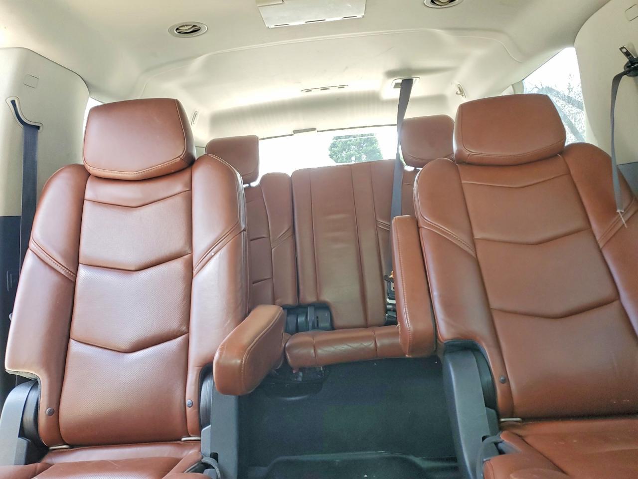 2015 CADILLAC ESCALADE ESV LUXURY photo 28