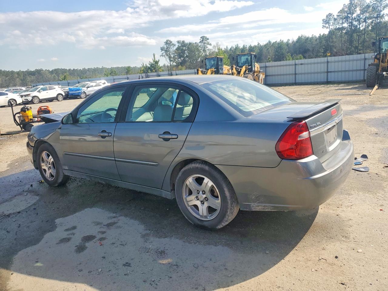 2005 CHEVROLET MALIBU LT photo 2