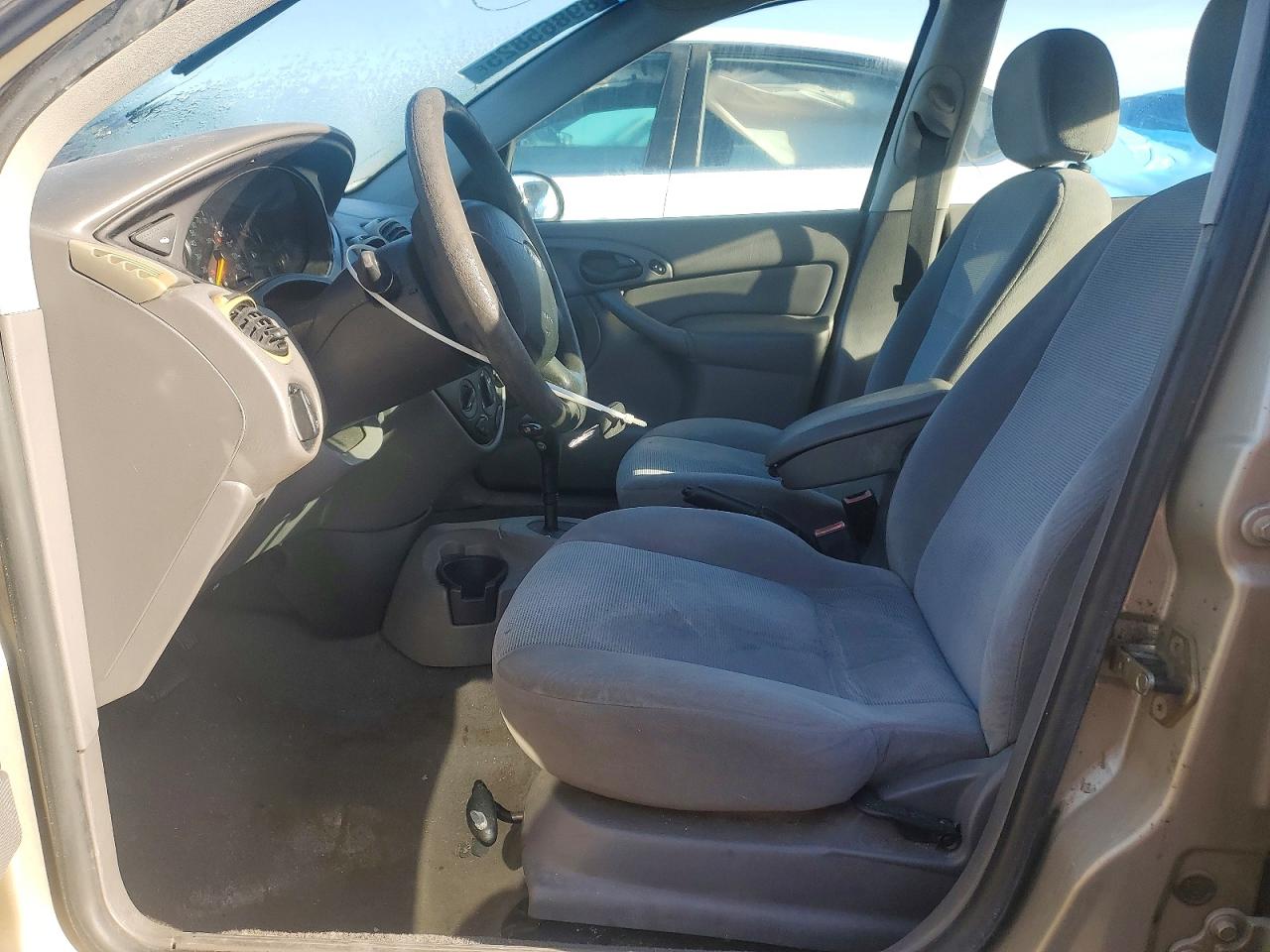 2002 FORD FOCUS SE photo 7