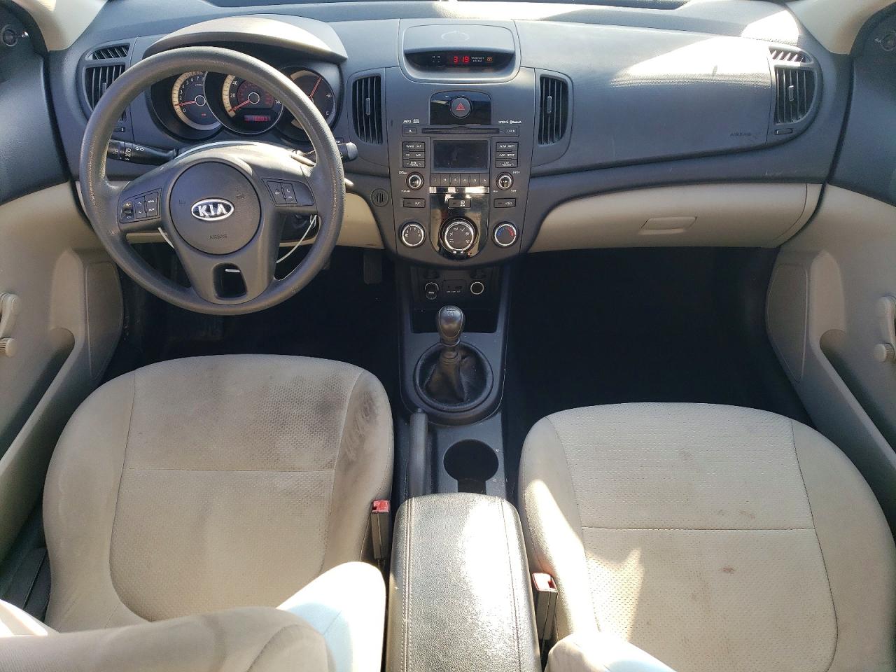 2010 KIA FORTE LX photo 15