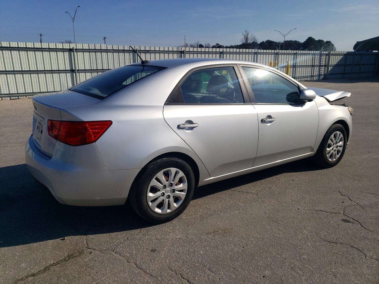 2010 KIA FORTE LX photo 5