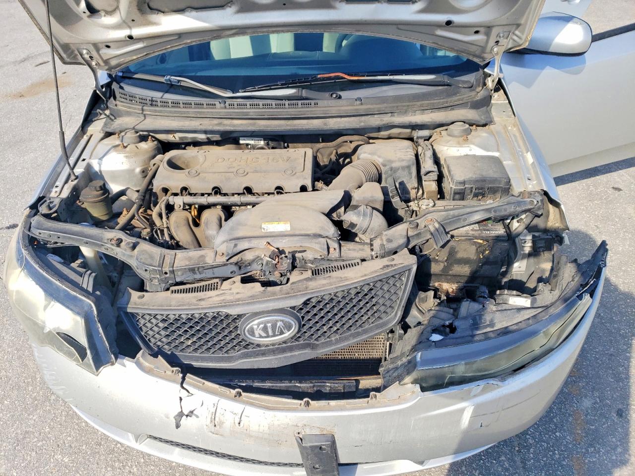 2010 KIA FORTE LX photo 21