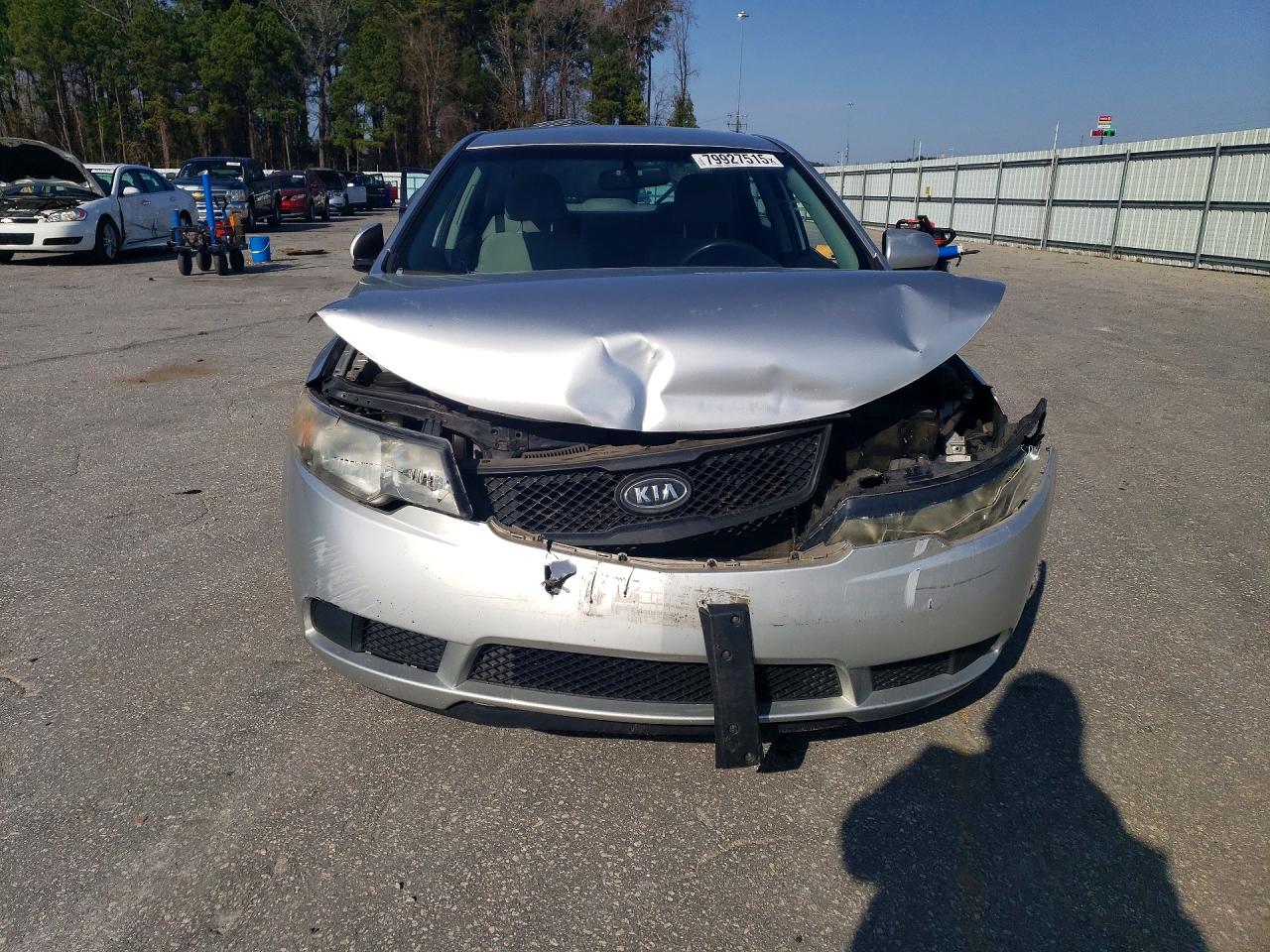 2010 KIA FORTE LX photo 9