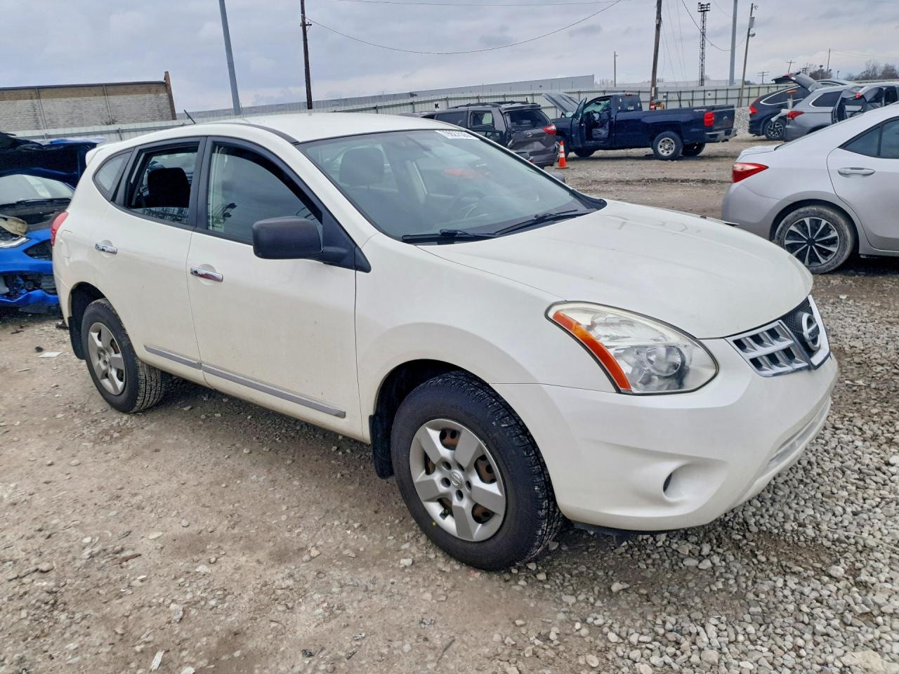 2013 NISSAN ROGUE S photo 10