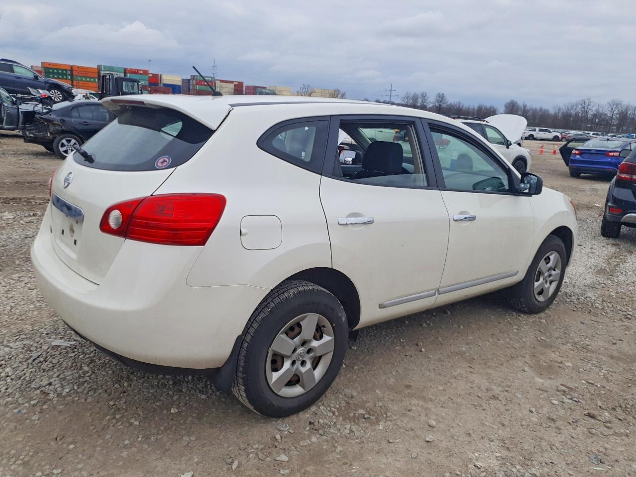 2013 NISSAN ROGUE S photo 7
