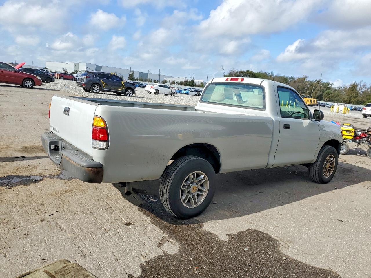 2003 TOYOTA TUNDRA BASE photo 3
