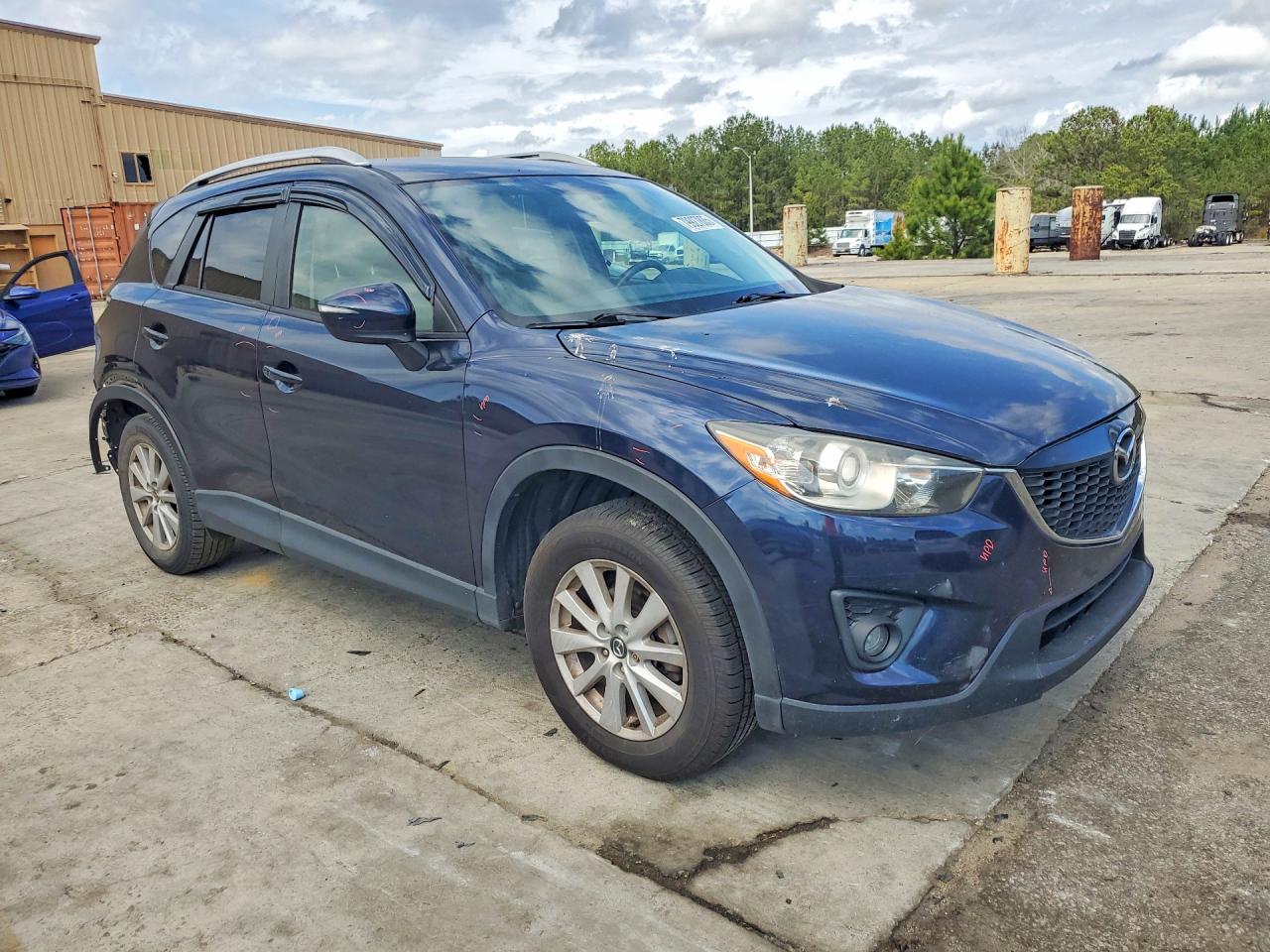 2015 MAZDA CX-5 TOURING photo 4