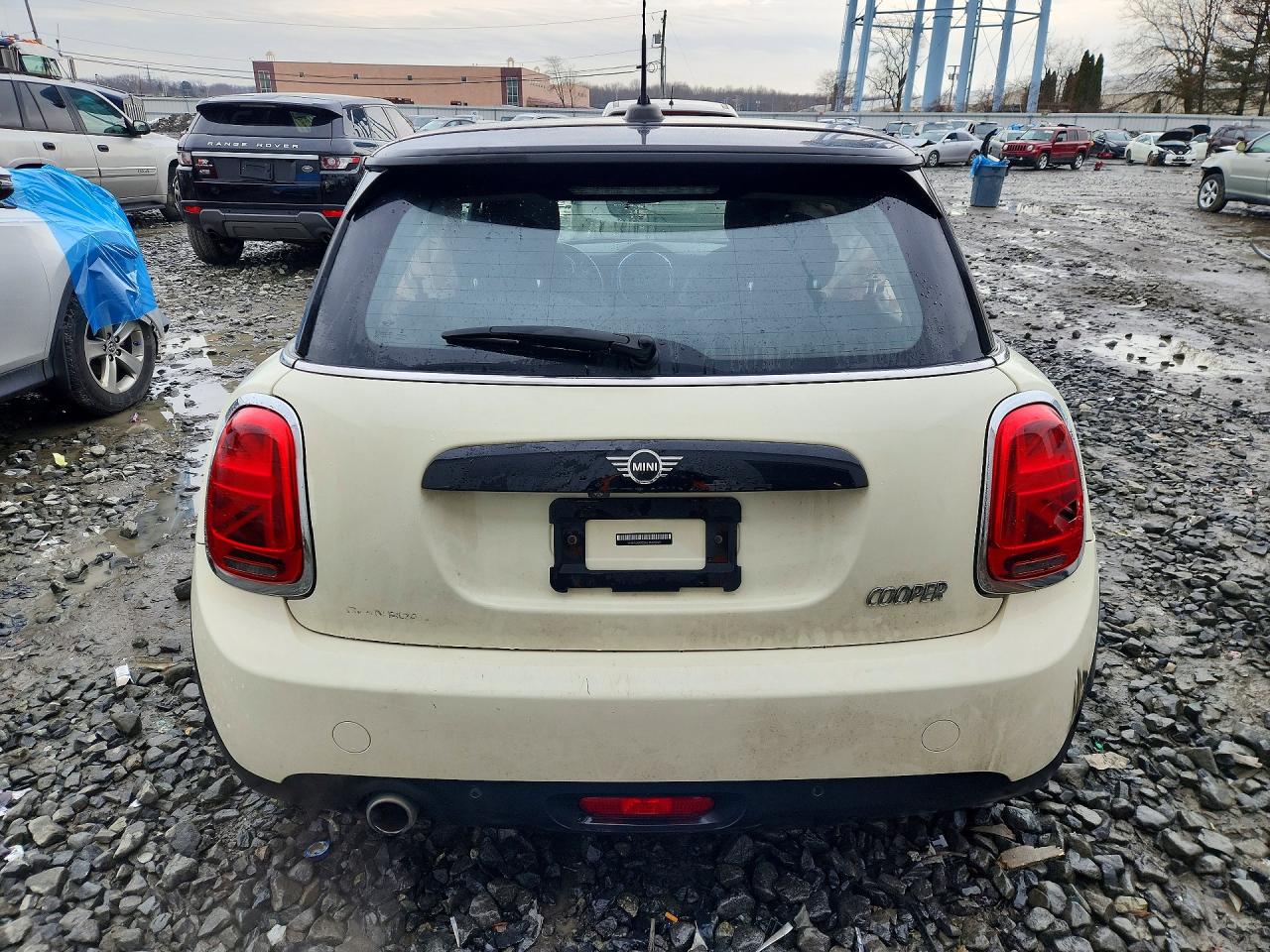 2020 MINI COOPER photo 11