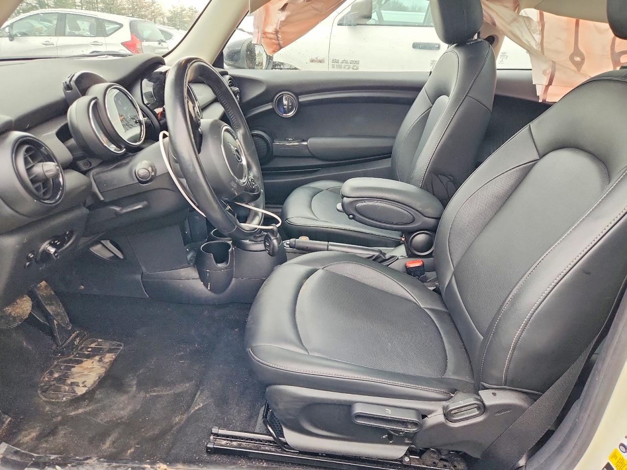 2020 MINI COOPER photo 13