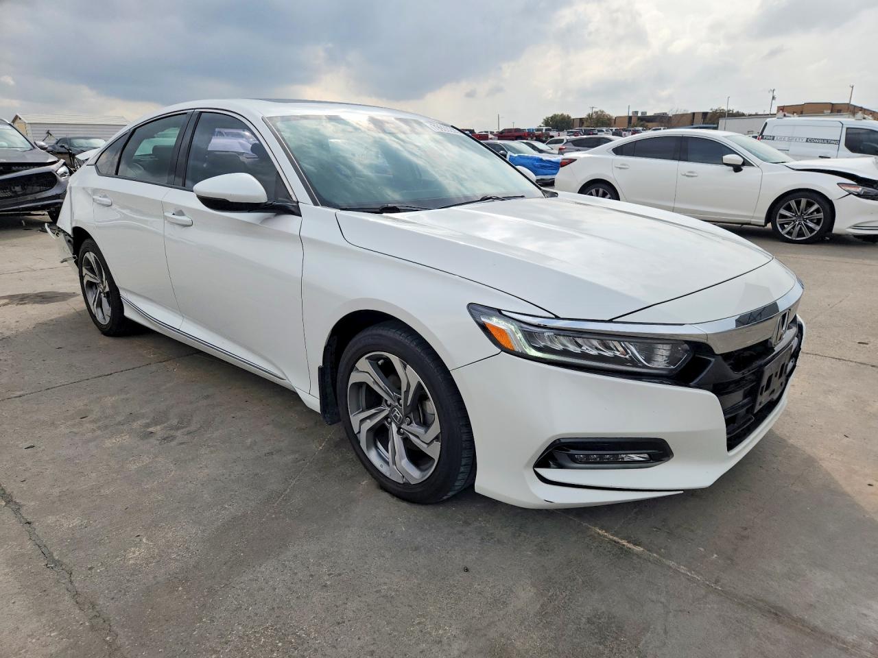 2018 HONDA ACCORD EXL photo 4