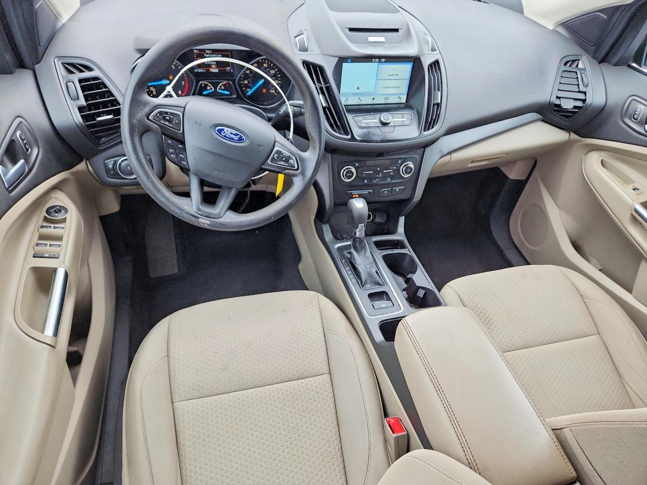 2017 FORD ESCAPE SE photo 8