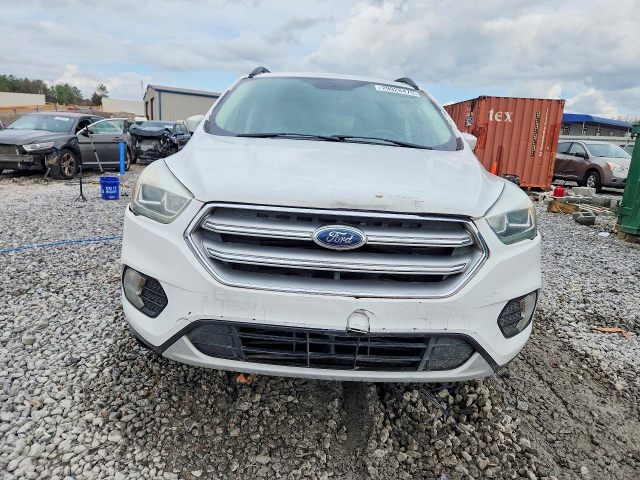 2017 FORD ESCAPE SE photo 5