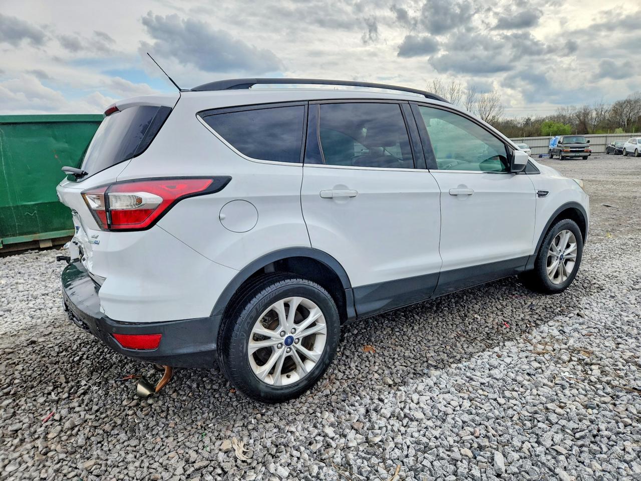 2017 FORD ESCAPE SE photo 3