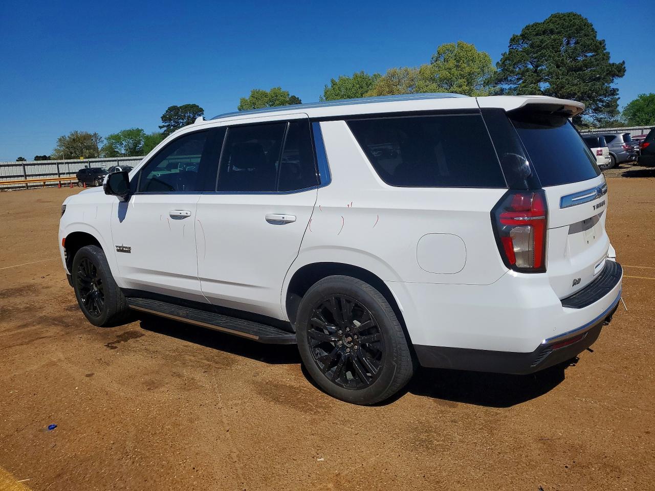2021 CHEVROLET TAHOE C1500 LT photo 4