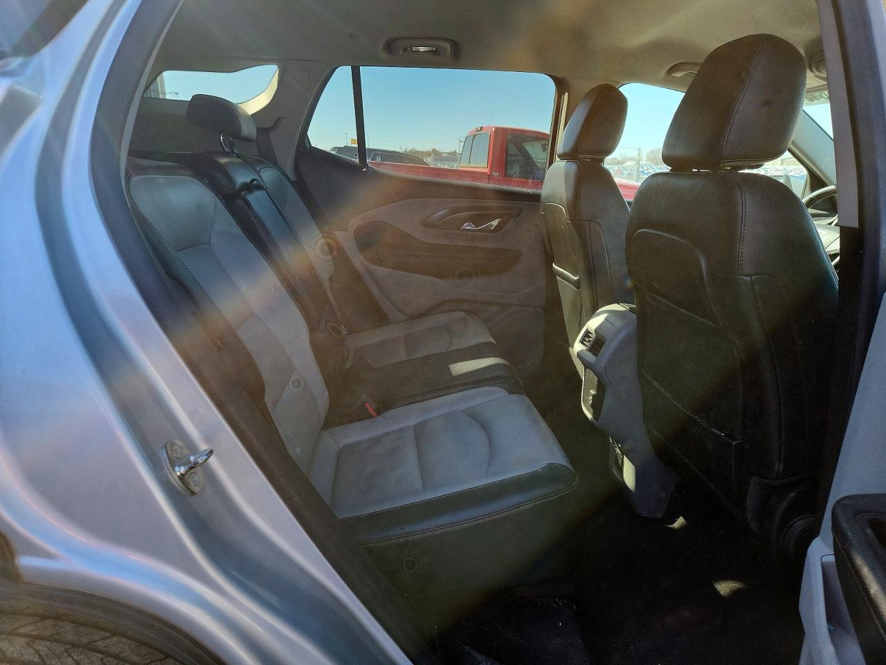 2020 GMC TERRAIN SLT photo 11