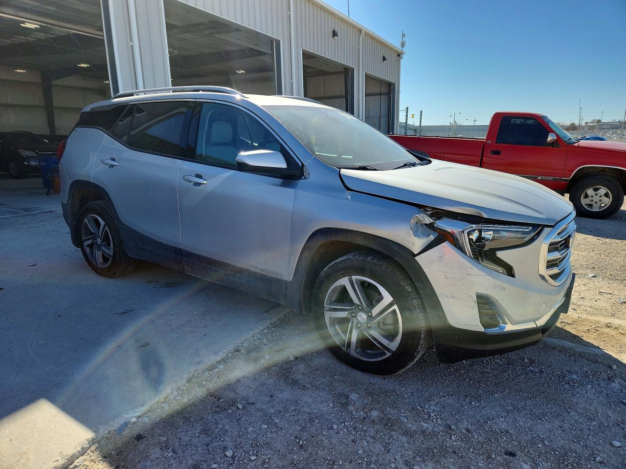 2020 GMC TERRAIN SLT photo 4