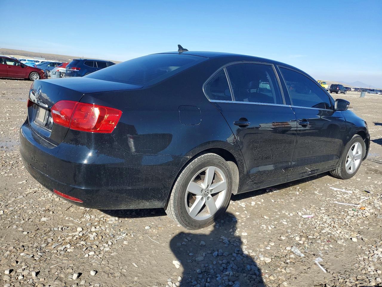 2014 VOLKSWAGEN JETTA TDI photo 3