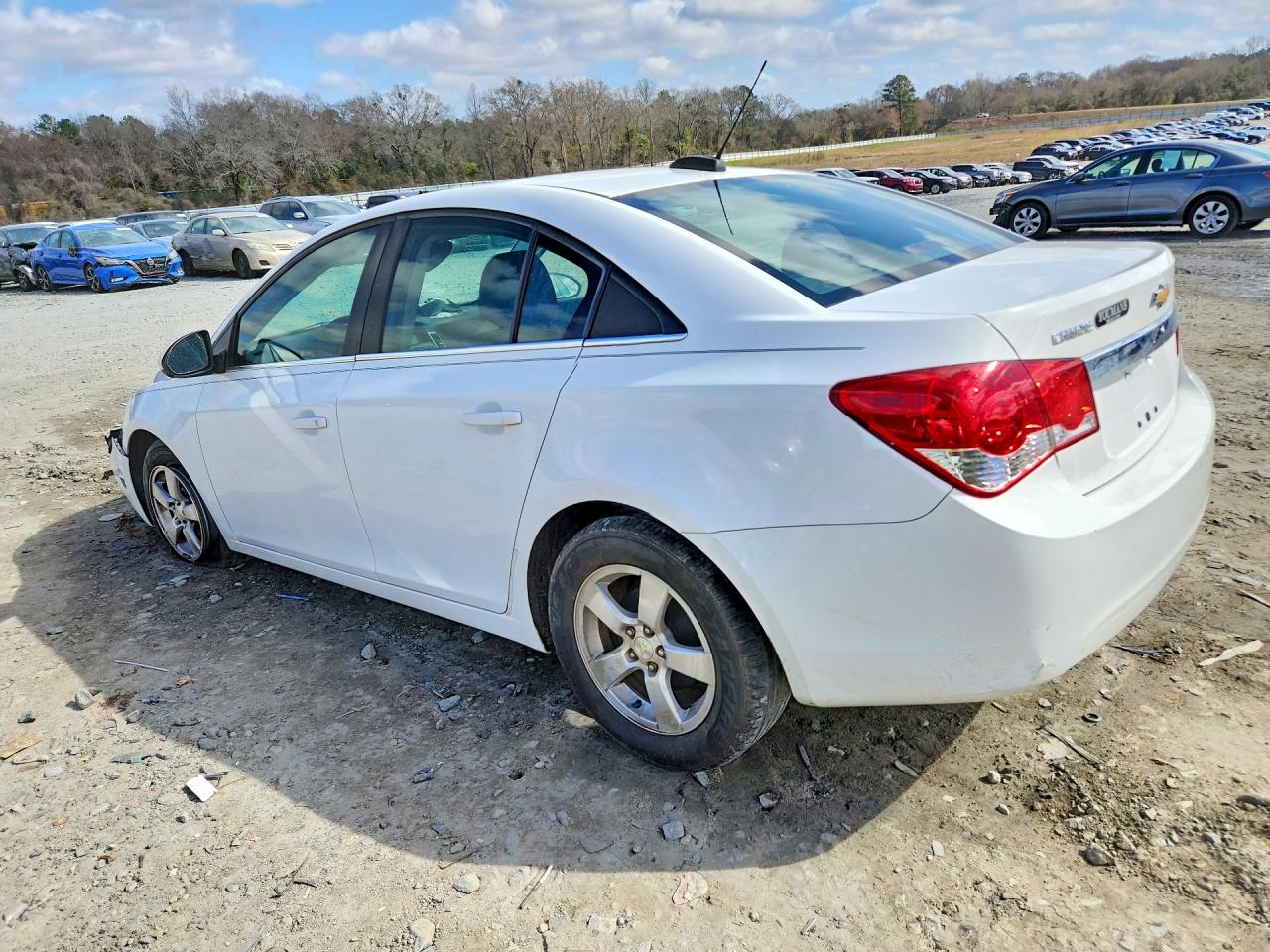 2015 CHEVROLET CRUZE LT photo 3