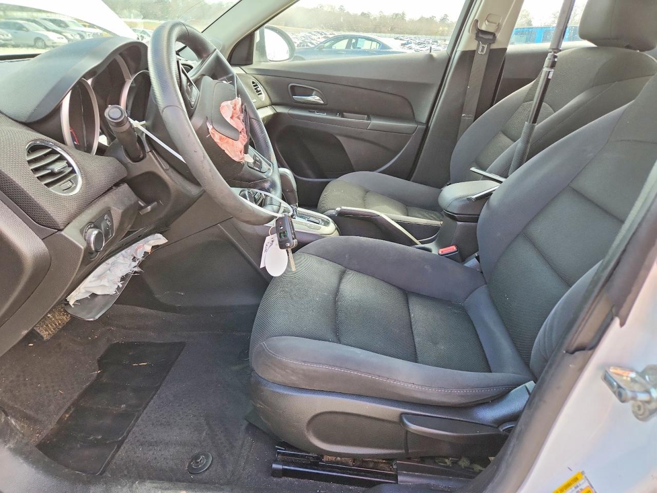 2015 CHEVROLET CRUZE LT photo 13
