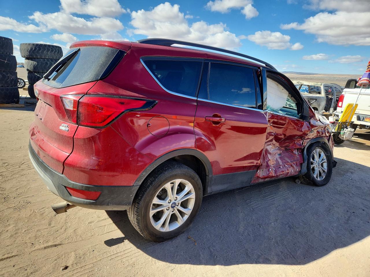 2019 FORD ESCAPE SEL photo 5