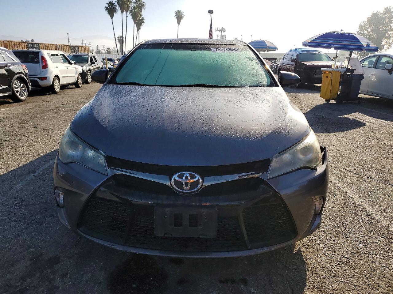 2016 TOYOTA CAMRY SE photo 9