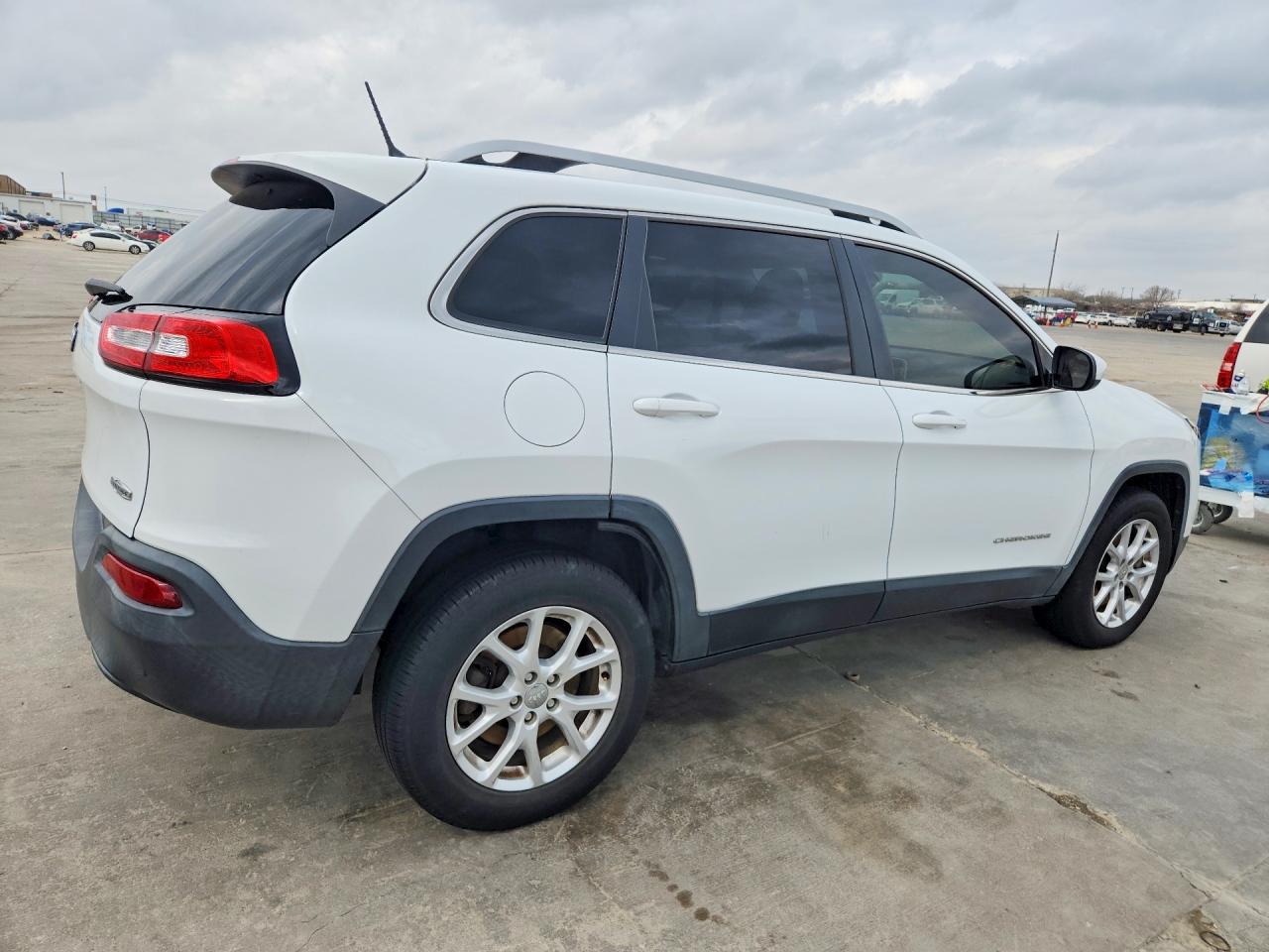 2014 JEEP CHEROKEE LATITUDE photo 5