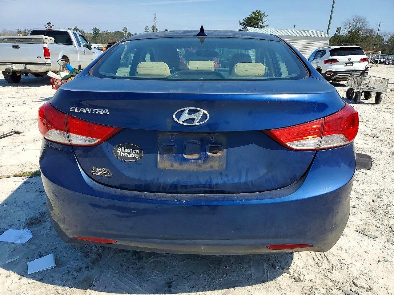 2013 HYUNDAI ELANTRA GLS photo 6