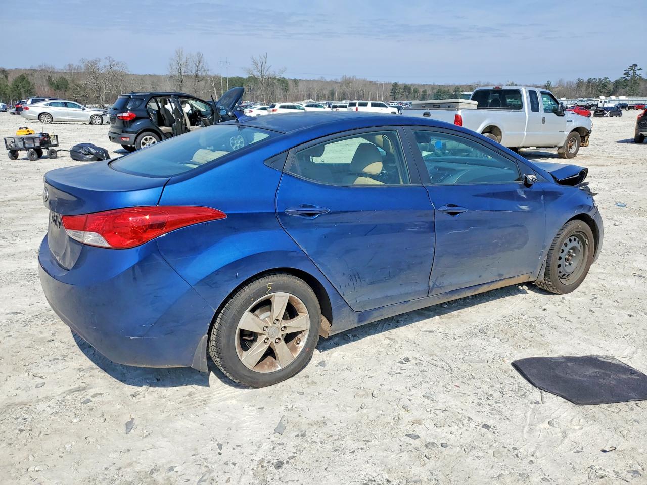 2013 HYUNDAI ELANTRA GLS photo 3