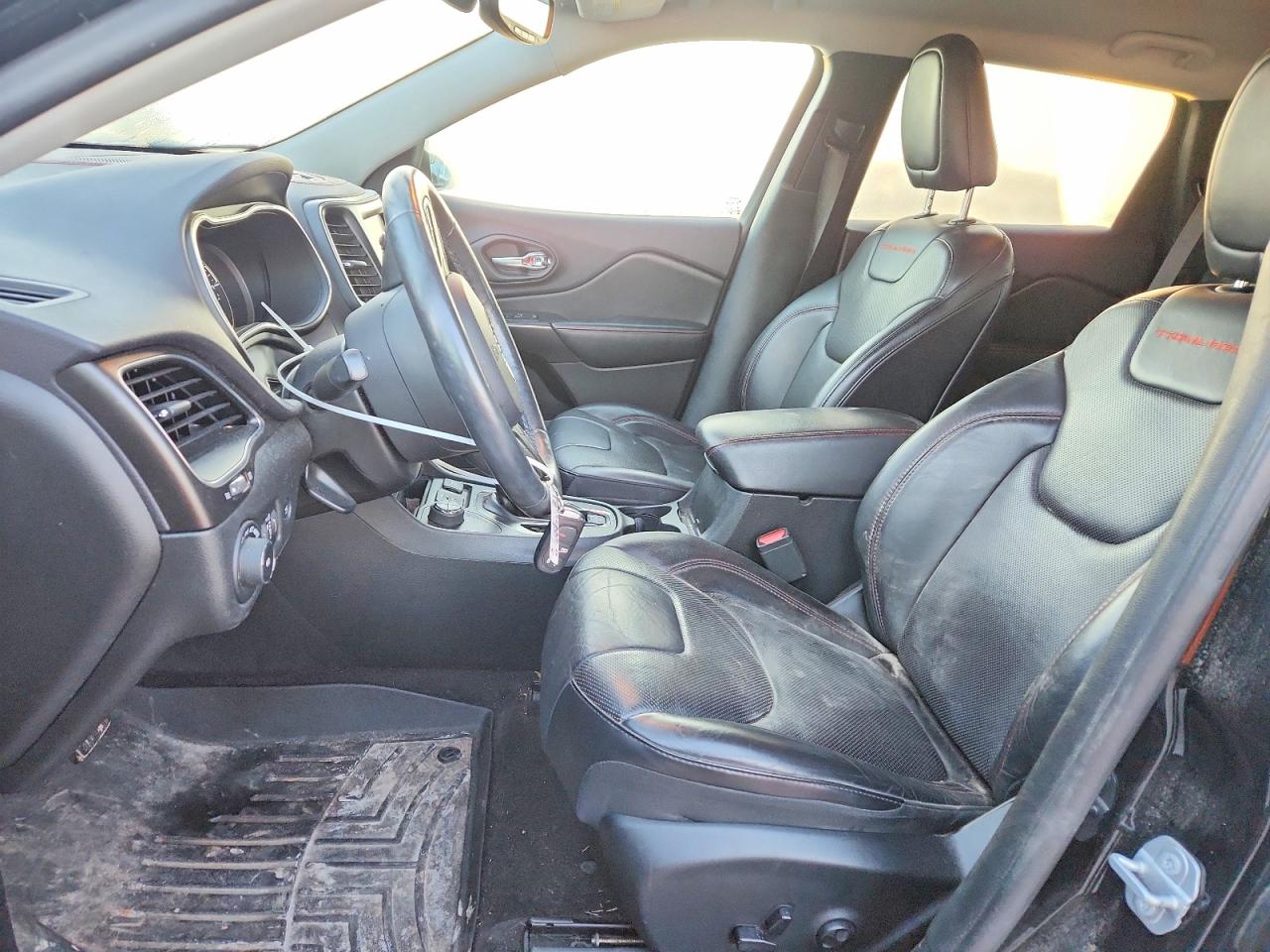 2019 JEEP CHEROKEE TRAILHAWK photo 7