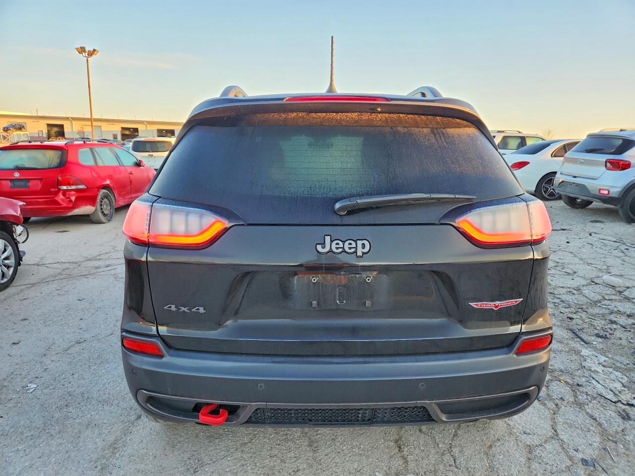 2019 JEEP CHEROKEE TRAILHAWK photo 6