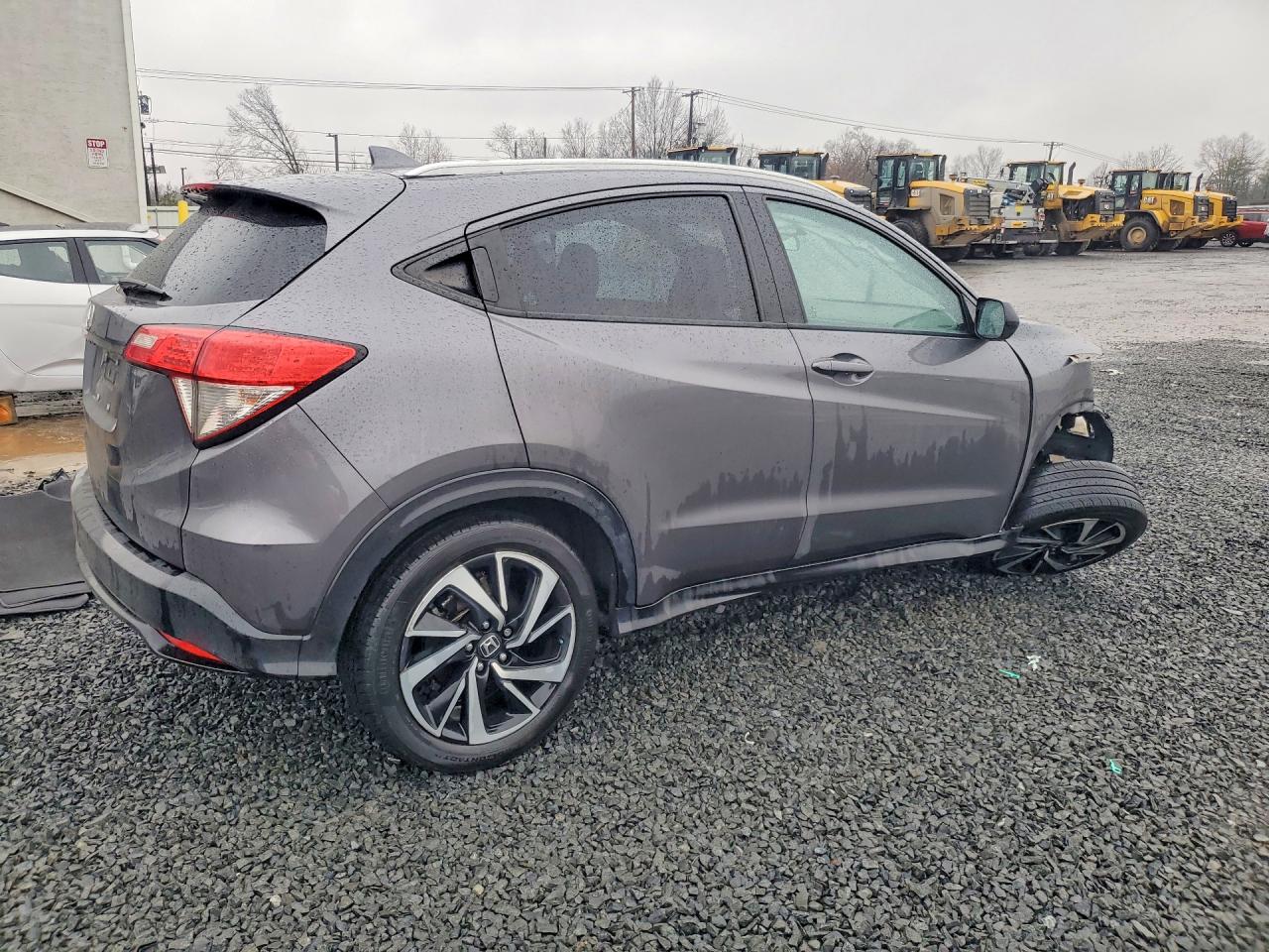 2019 HONDA HR-V SPORT photo 3