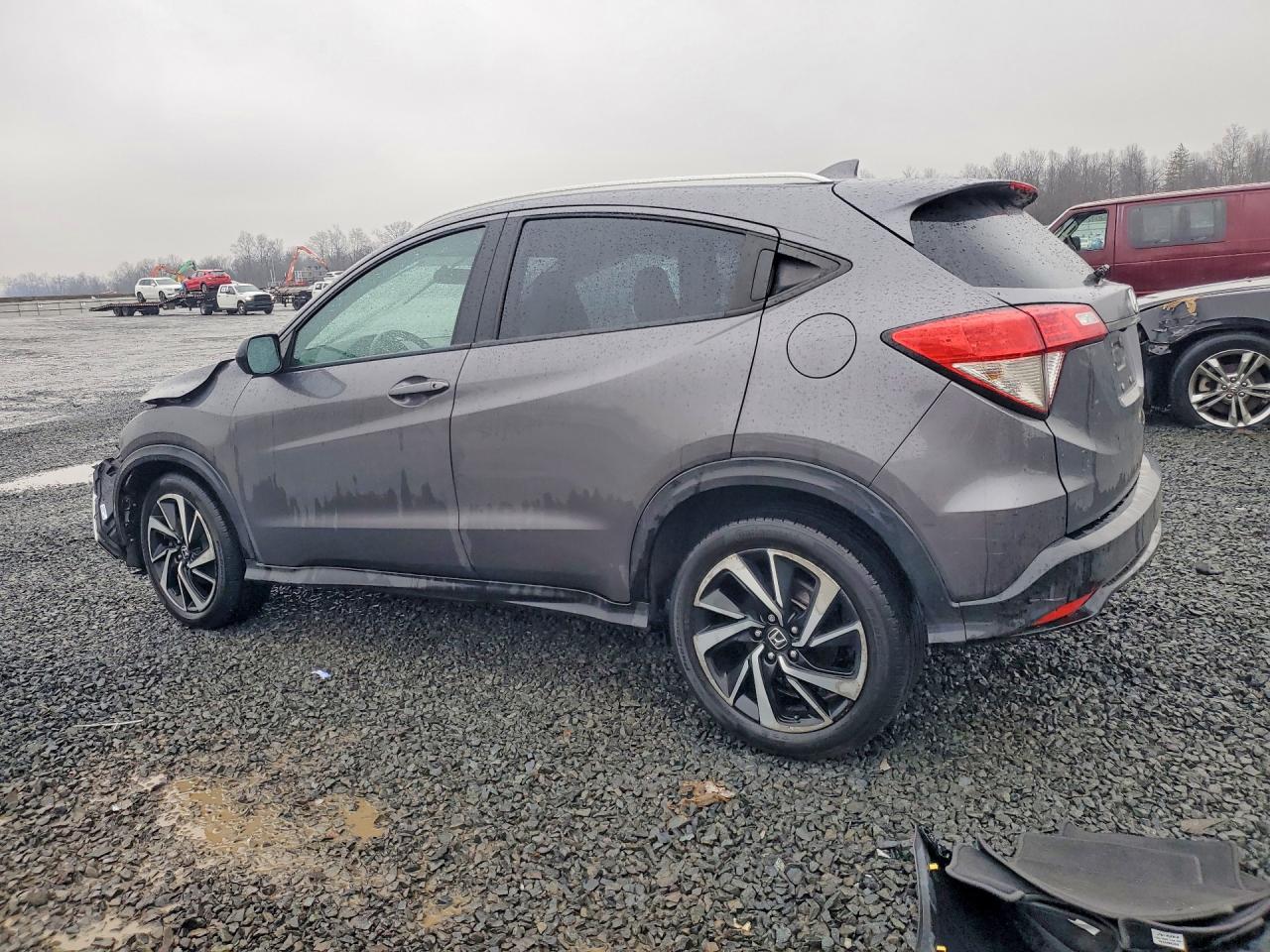 2019 HONDA HR-V SPORT photo 2