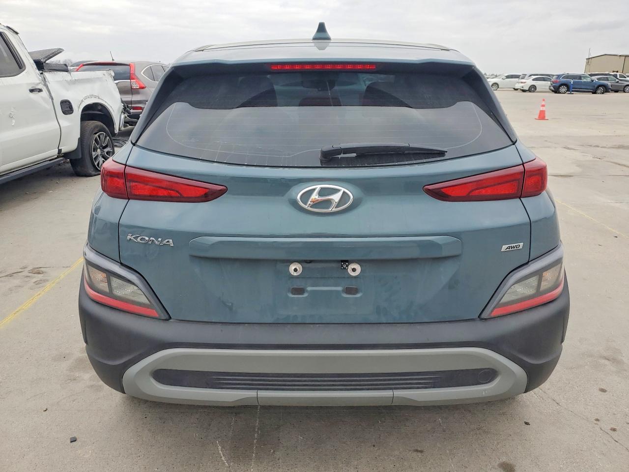 2022 HYUNDAI KONA SE photo 11