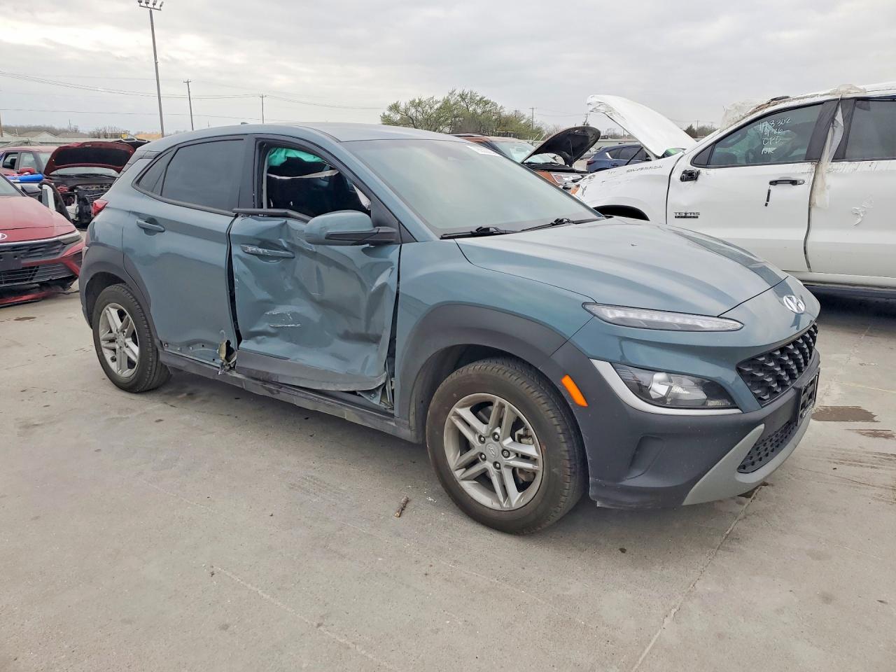 2022 HYUNDAI KONA SE photo 7