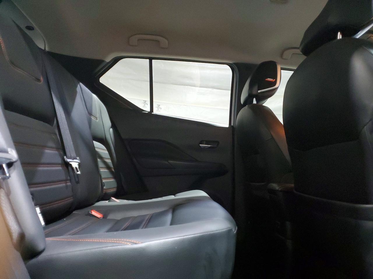 2020 NISSAN KICKS photo 21