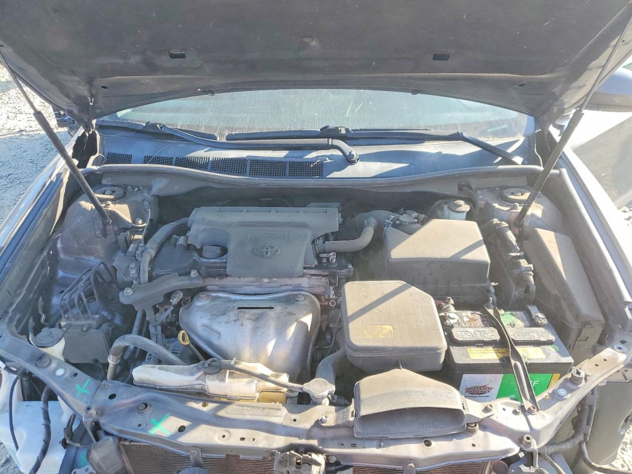 2014 TOYOTA CAMRY SE photo 11