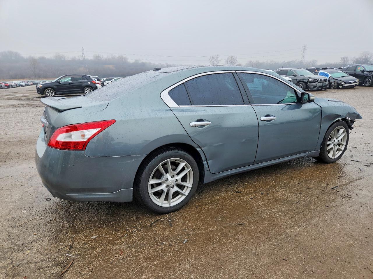 2010 NISSAN MAXIMA 3.5 S photo 3
