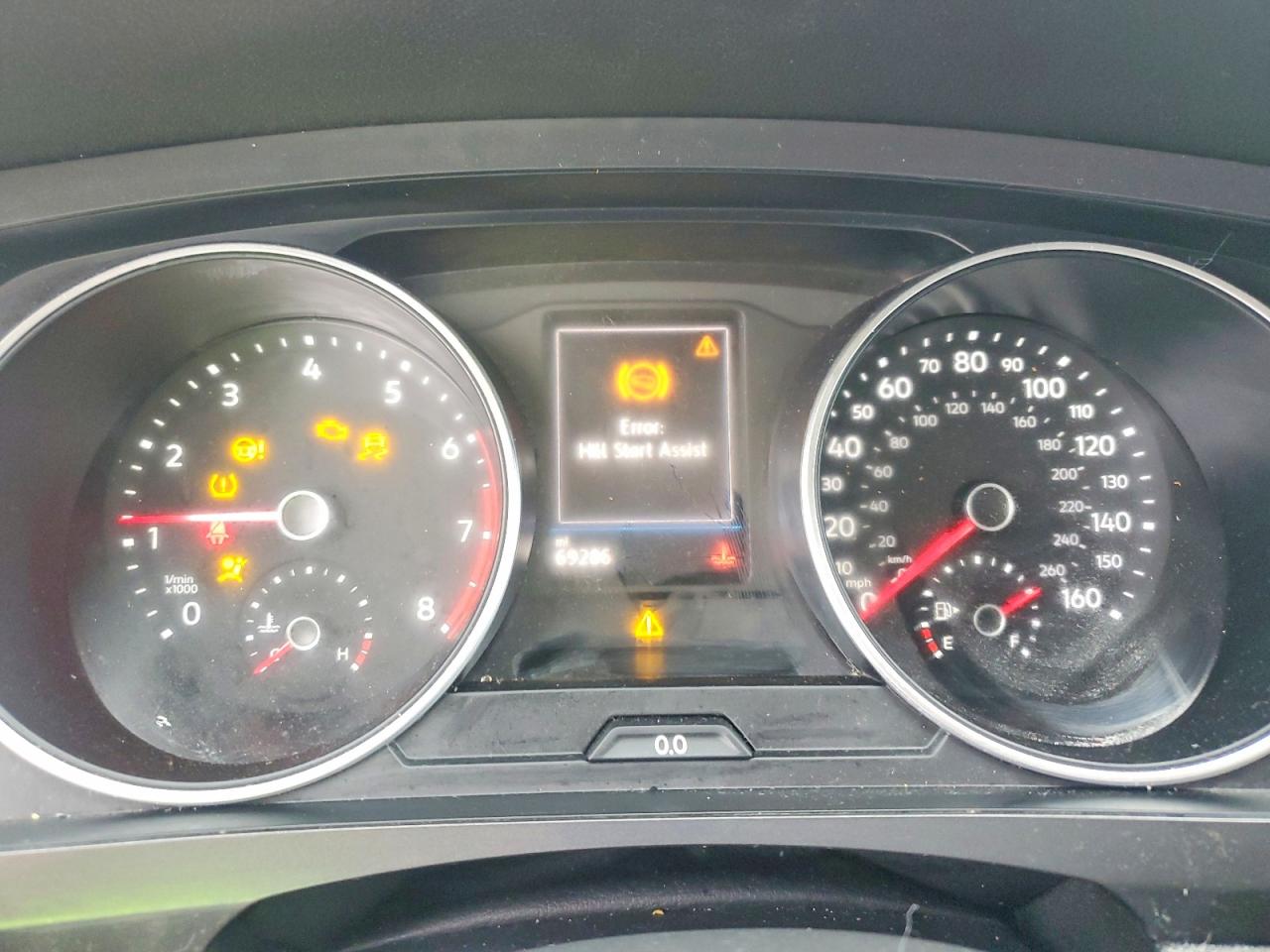 2020 VOLKSWAGEN TIGUAN SE photo 17