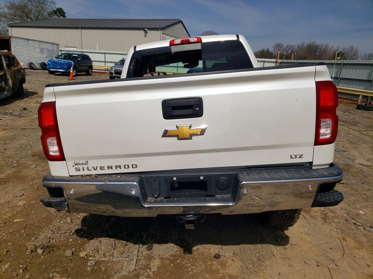2017 CHEVROLET SILVERADO K1500 LTZ photo 6